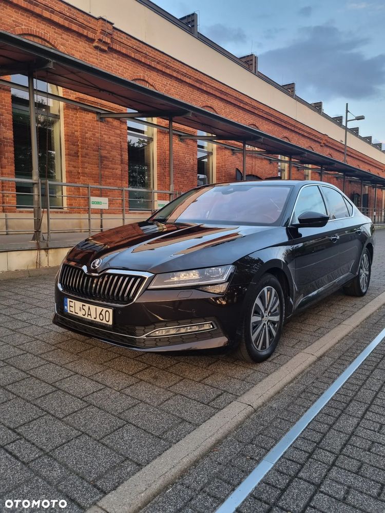 Skoda Superb 2.0 TDI SCR Style DSG - 4