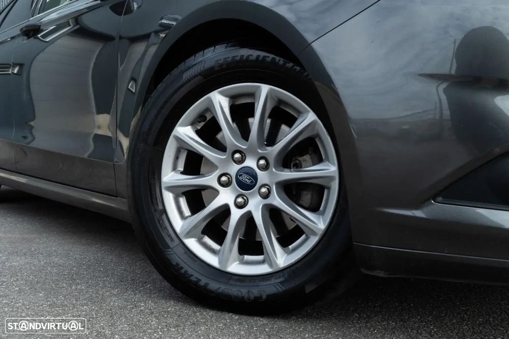 Ford Mondeo SW - 36