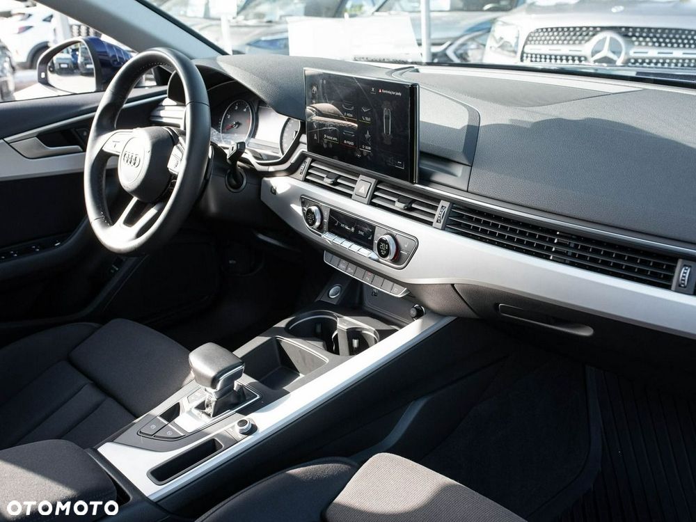 Audi A4 Avant 35 TDI mHEV S tronic - 30