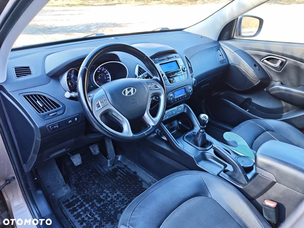 Hyundai ix35 1.7 CRDi 2WD blue Style - 21