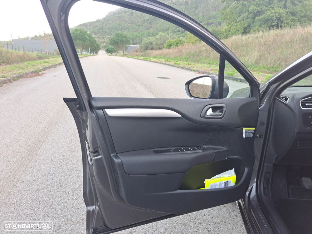 Citroën C4 1.2 PureTech Shine - 15