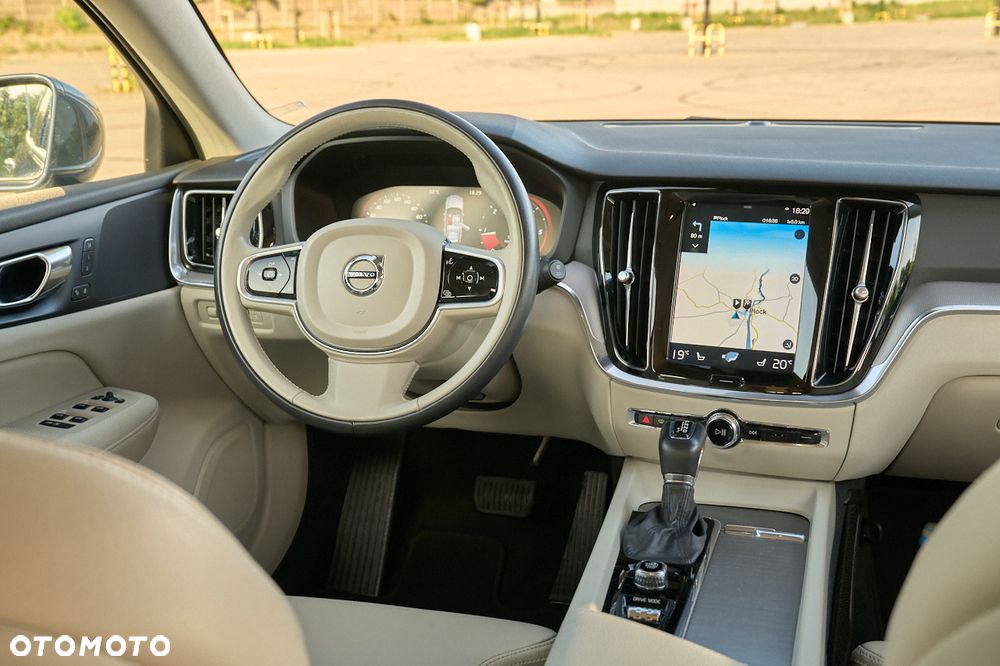 Volvo V60 D4 Geartronic Inscription - 26