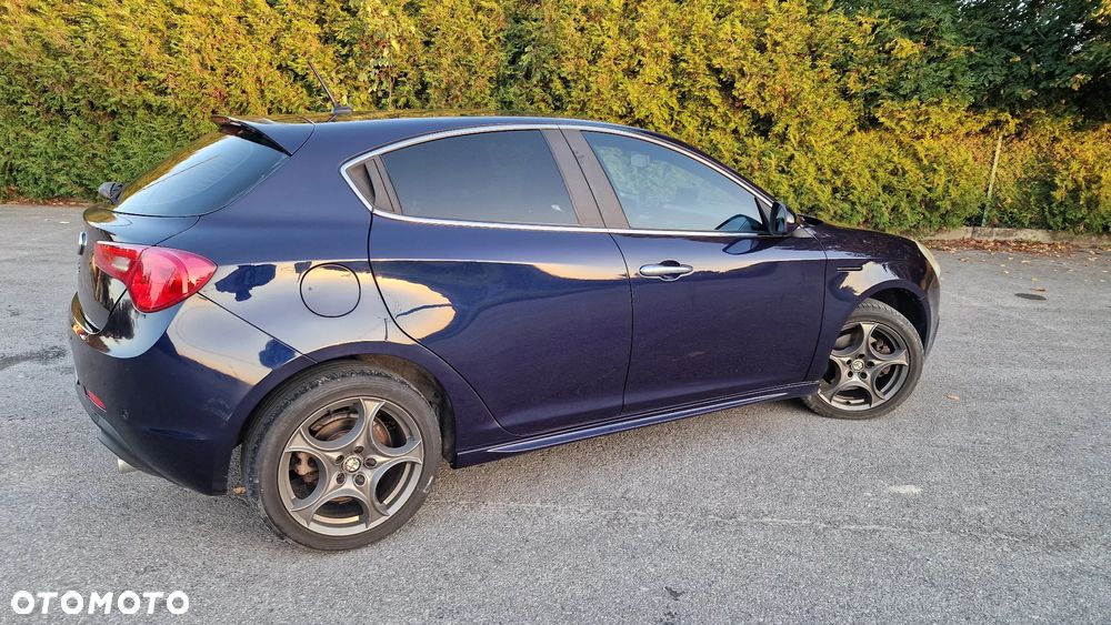 Alfa Romeo Giulietta 2013 photo 4