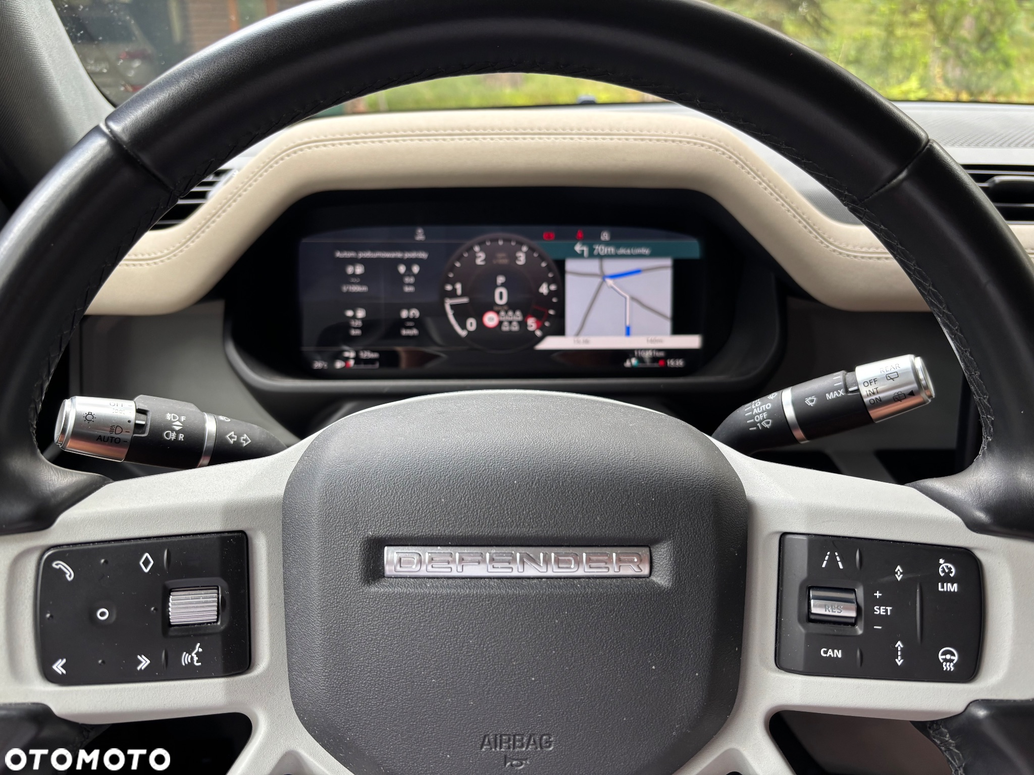 Land Rover Defender 110 2.0 D240 S - 11