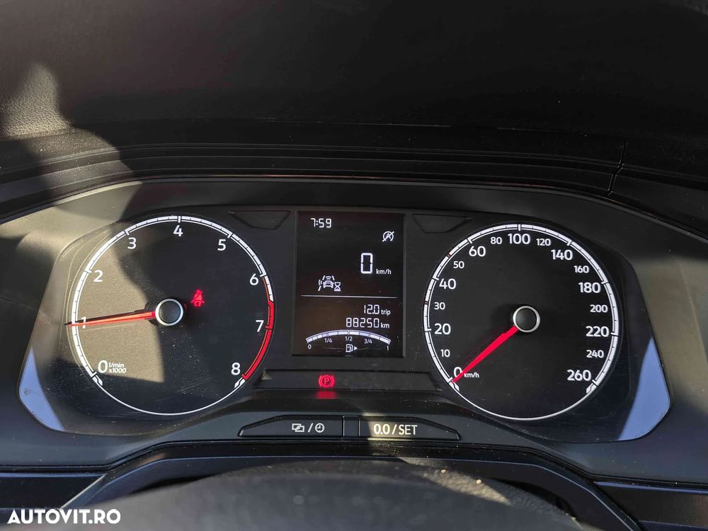 Volkswagen Polo - 11