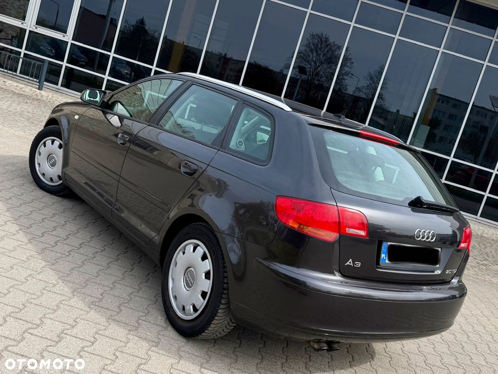 Audi A3 Sportback 2.0 TDI Ambiente - 4