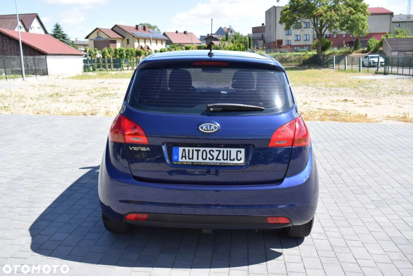 Kia Venga - 8