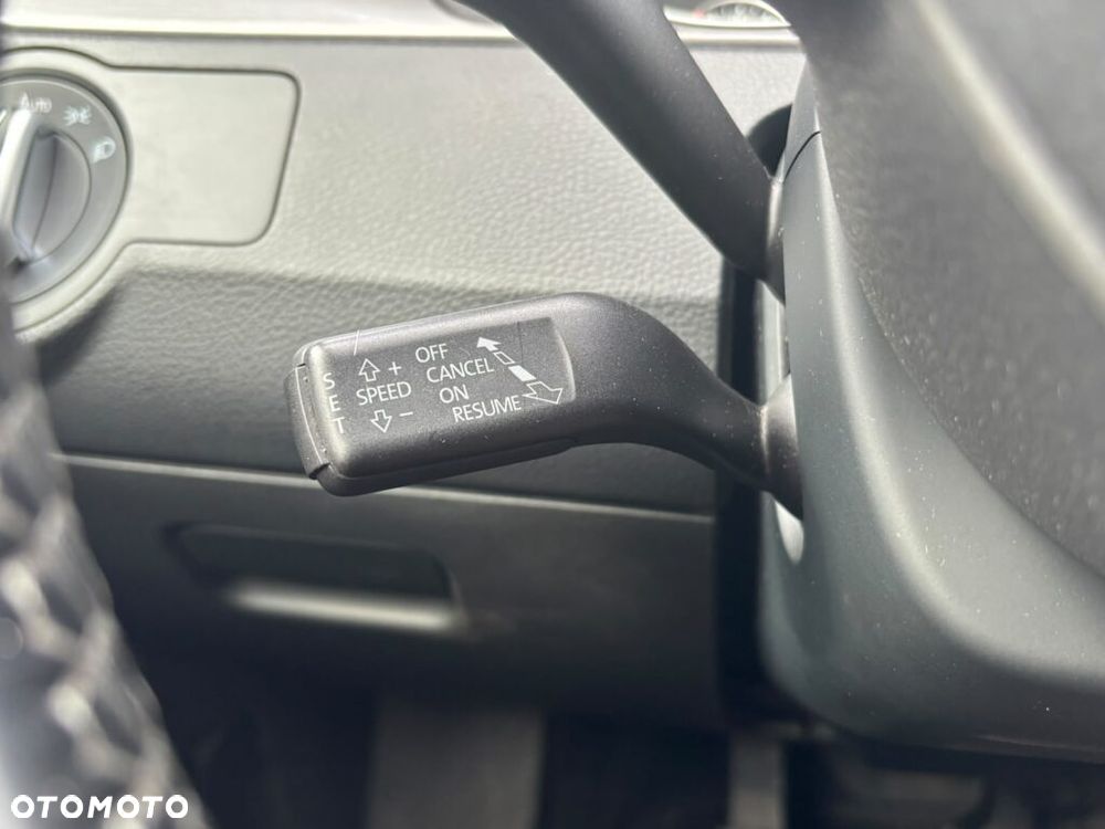 Volkswagen Passat Variant 2.0 Blue TDI SCR Business Edition - 8