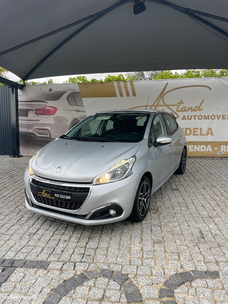 Peugeot 208 1.6 e-HDi Active - 2