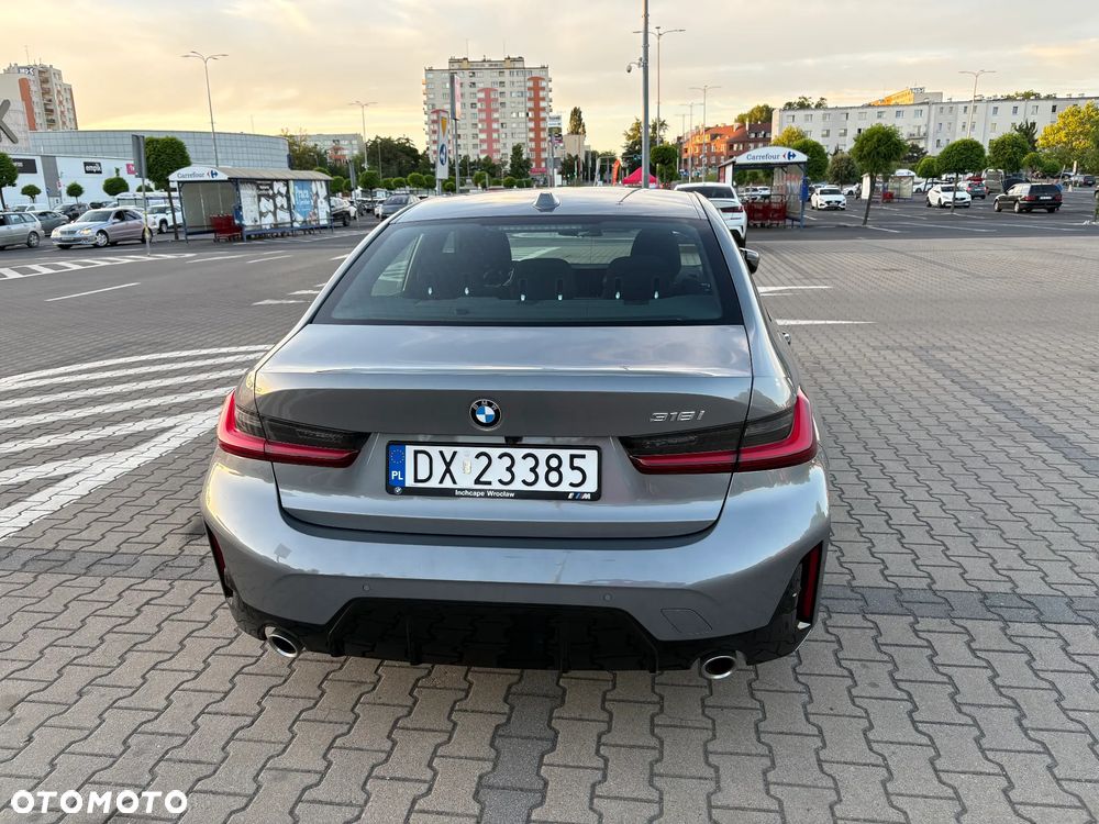 BMW Seria 3 318i M Sport - 10