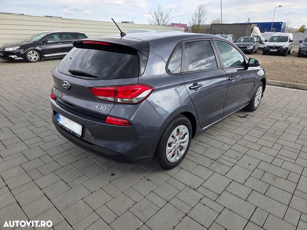 Hyundai i30 1.4 100CP 5DR M/T Classic+ - 4