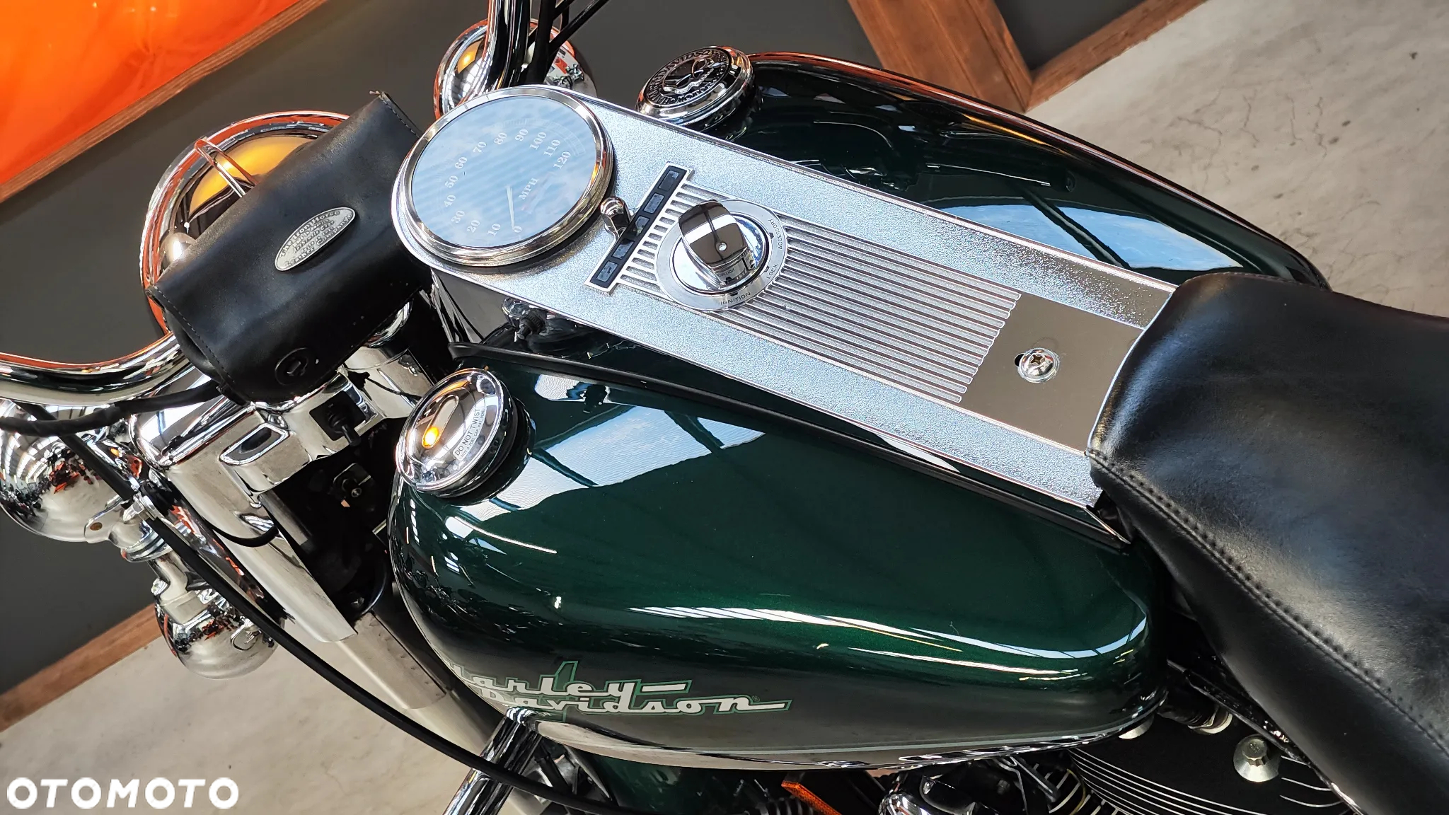 Harley-Davidson Touring Road King - 33