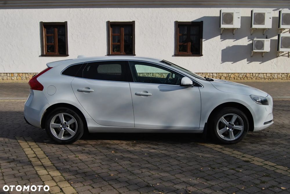 Volvo V40 D2 - 15