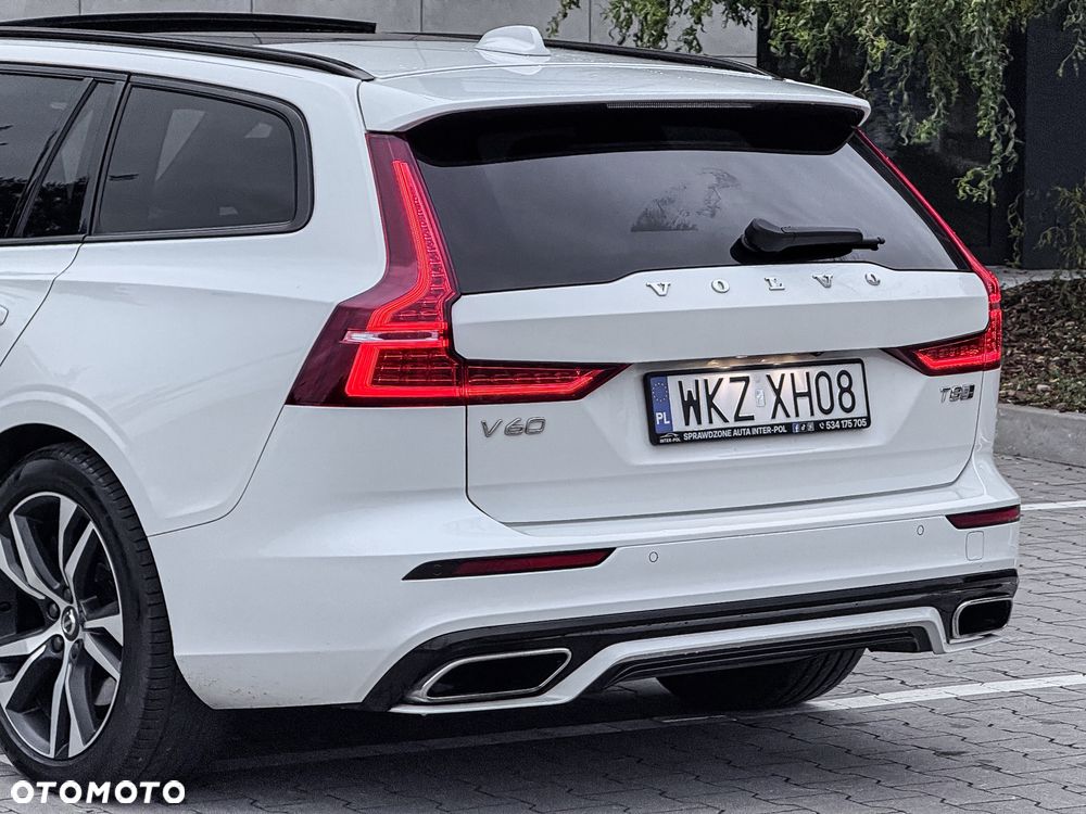 Volvo V60 T8 AWD Recharge Geartronic RDesign - 11