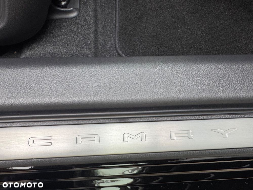 Toyota Camry 2.5 Hybrid Executive CVT - 37