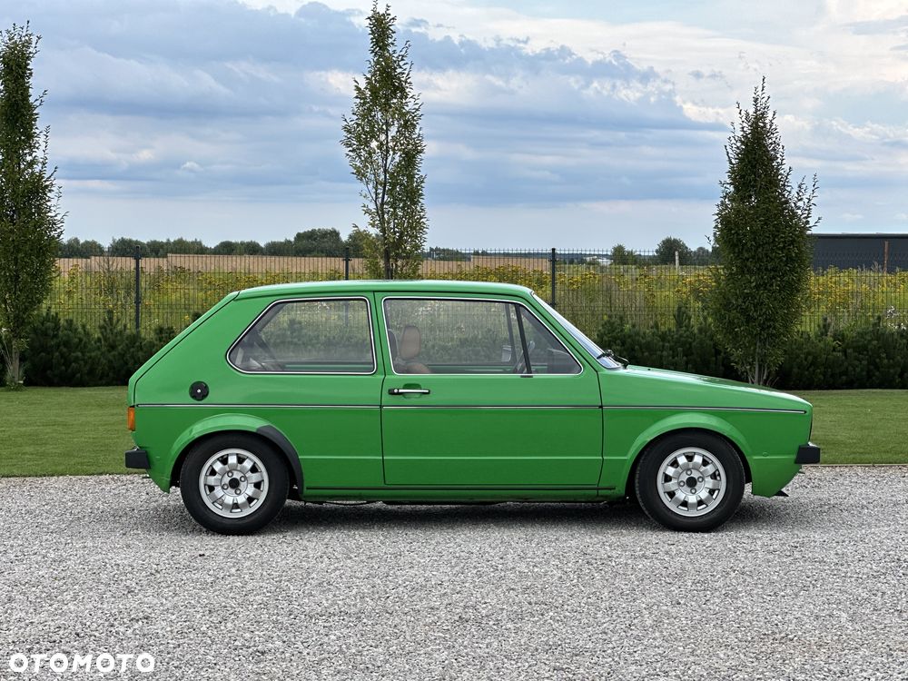 Volkswagen Golf - 8
