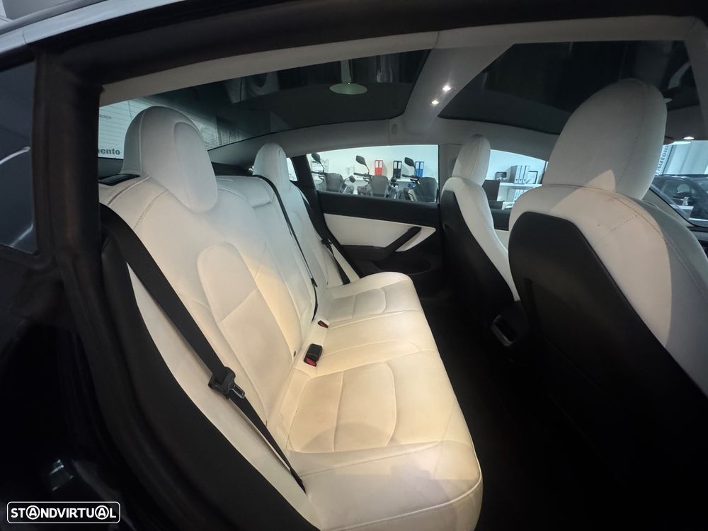 Tesla Model 3 Long-Range Dual Motor AWD - 14