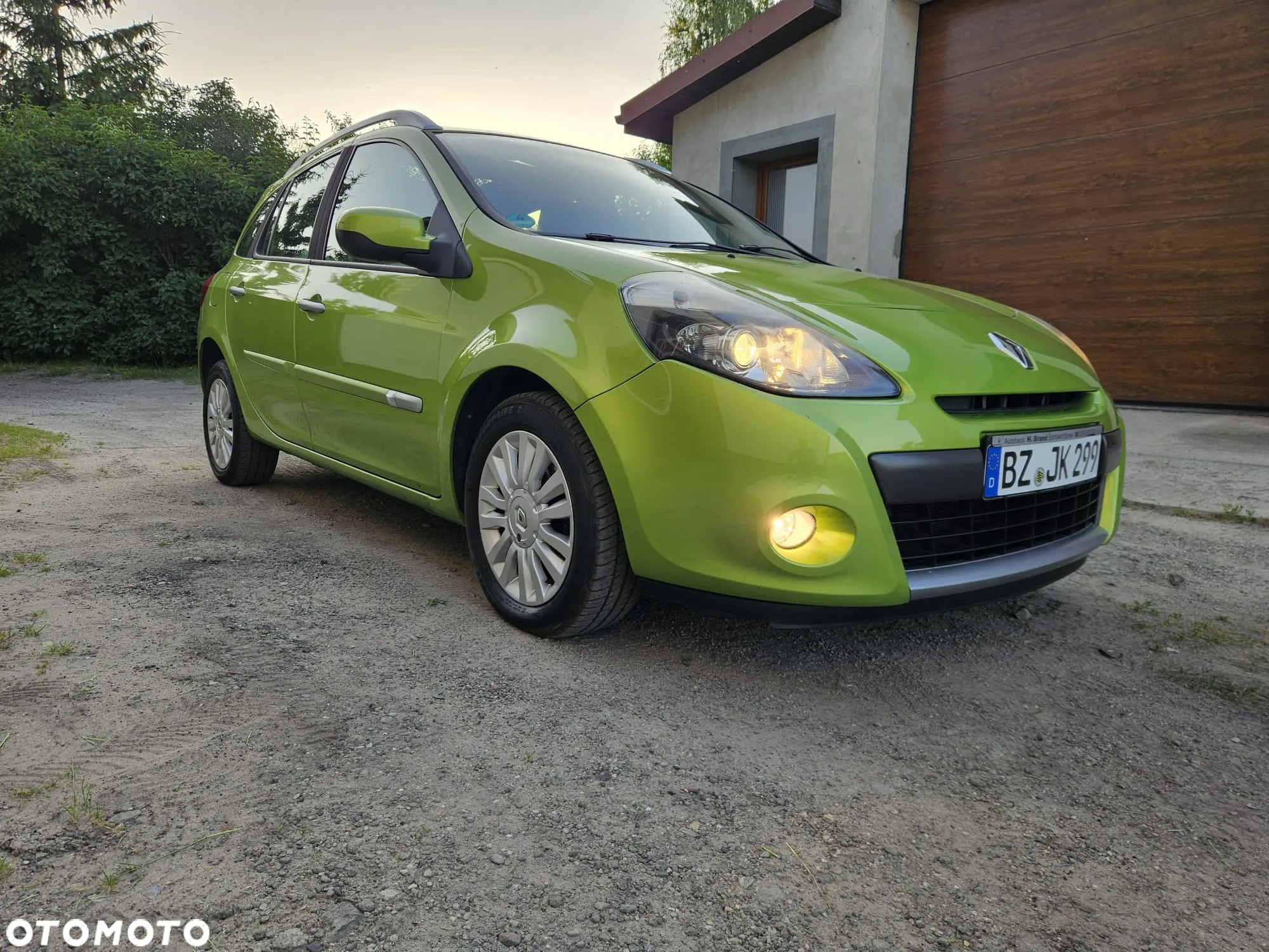 Renault Clio 1.2 16V 75 Grandtour Expression - 30
