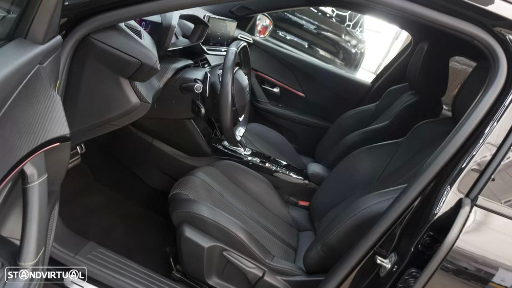 Peugeot 2008 1.5 BlueHDi GT Line EAT8 - 17