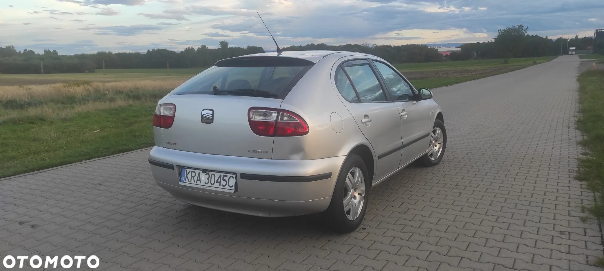 Seat Leon 1.9 TDI Signo - 3