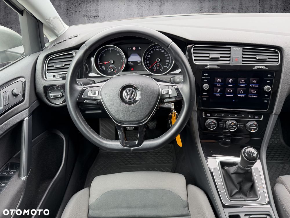 Volkswagen Golf 2.0 TDI SCR Highline - 14