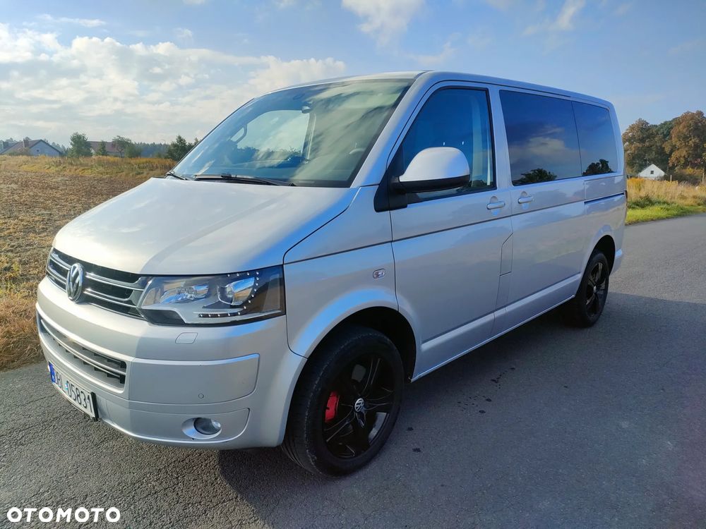Volkswagen Multivan - 1