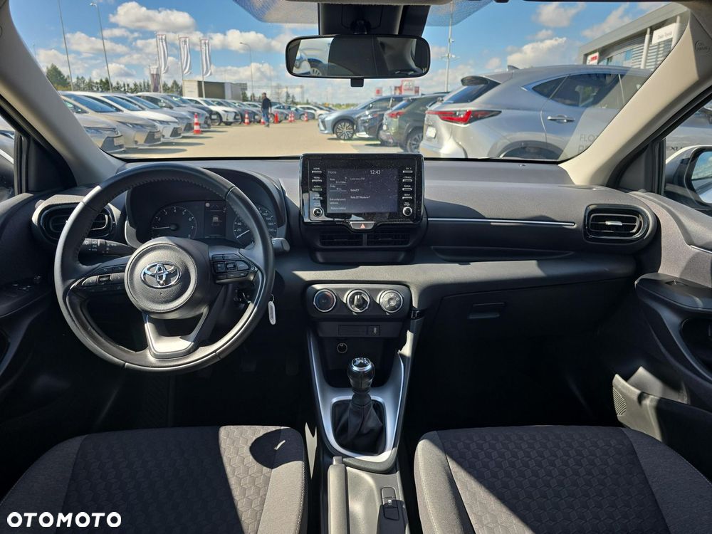 Toyota Yaris - 11