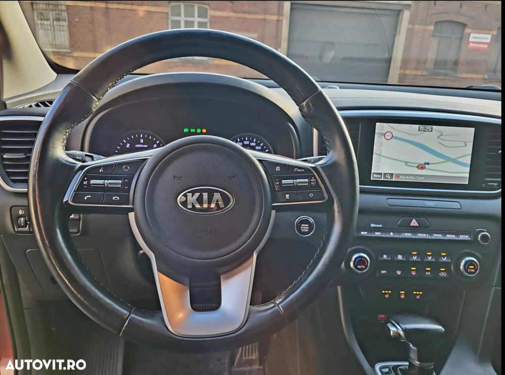 Kia Sportage 1.6 DSL MHEV 7DCT HP 4x2 Business Line - 19