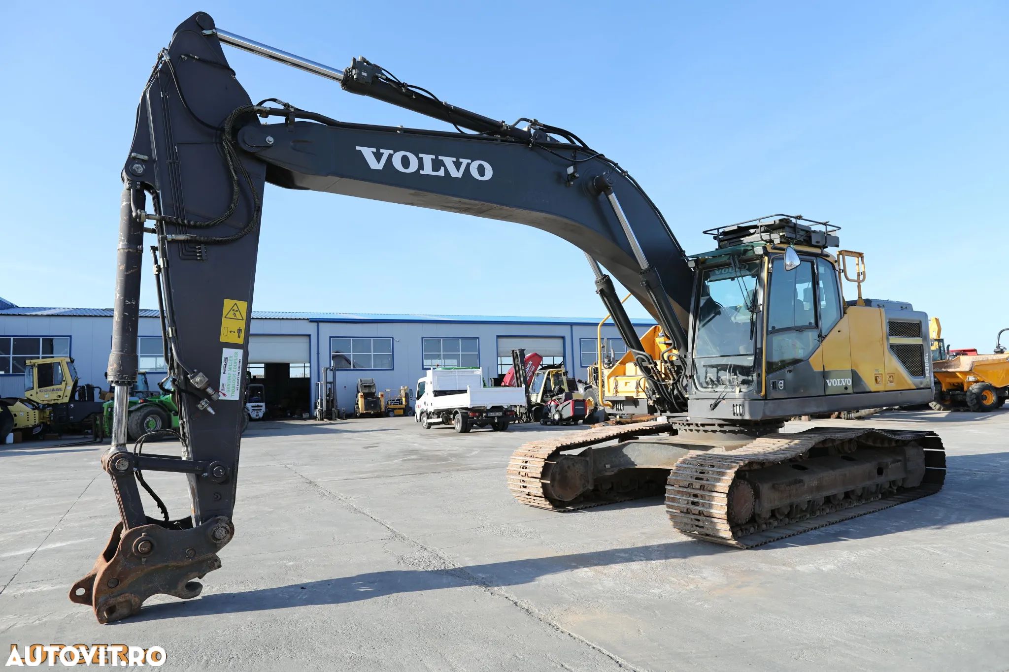 Volvo EC 300 EL - 1