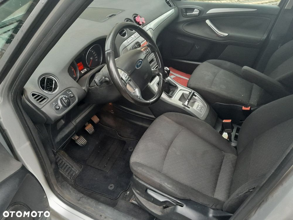 Ford Galaxy - 3