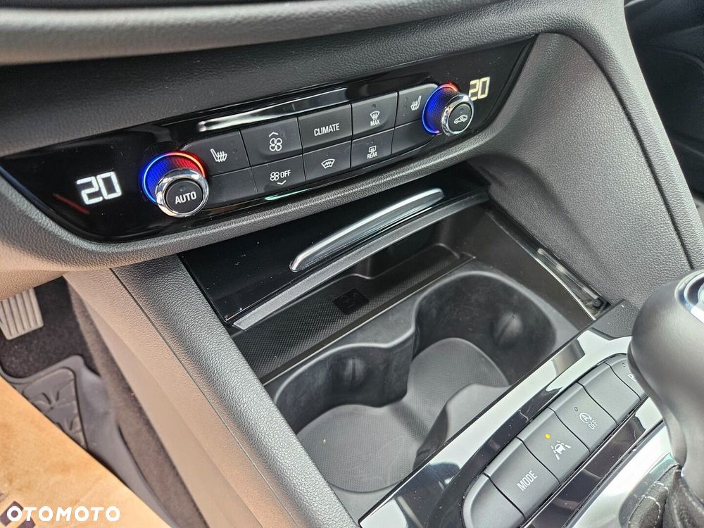Opel Insignia 2.0 T Business Elegance S&S - 25