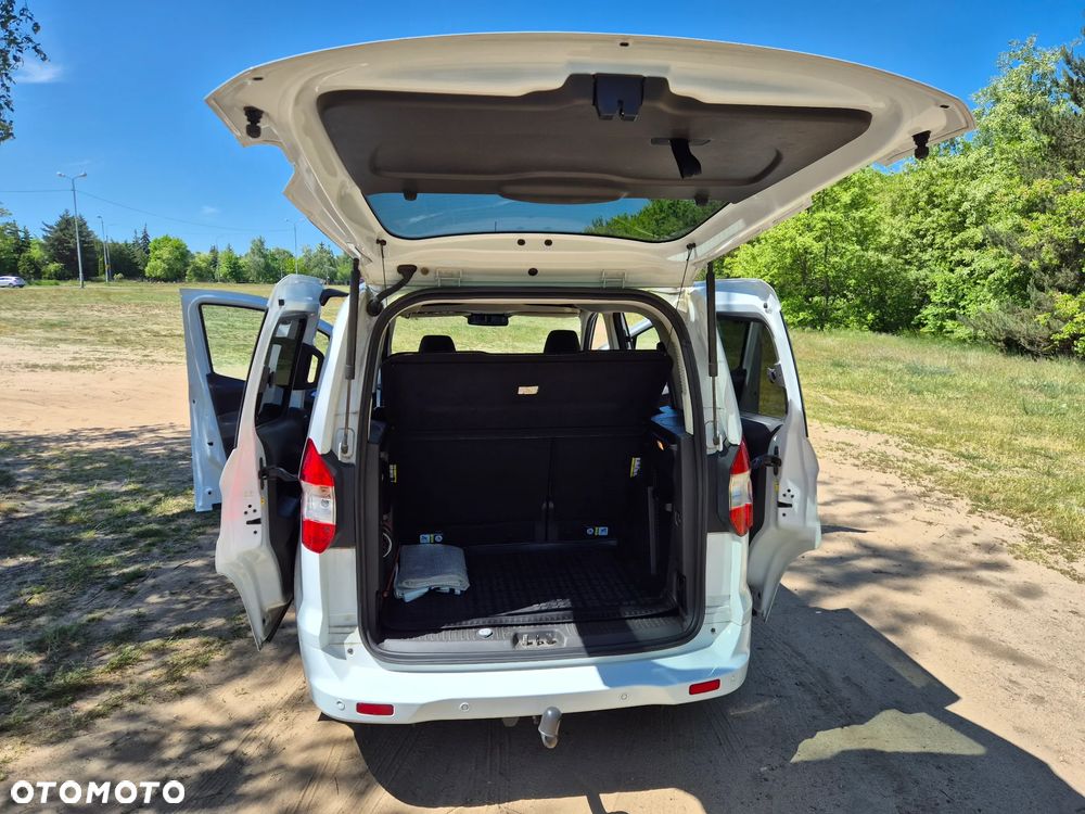 Ford Tourneo Courier 1.5 TDCi Sport - 14