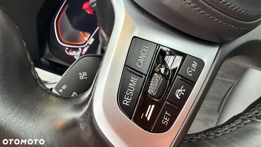 BMW Seria 3 320d Sport Line Shadow sport - 26