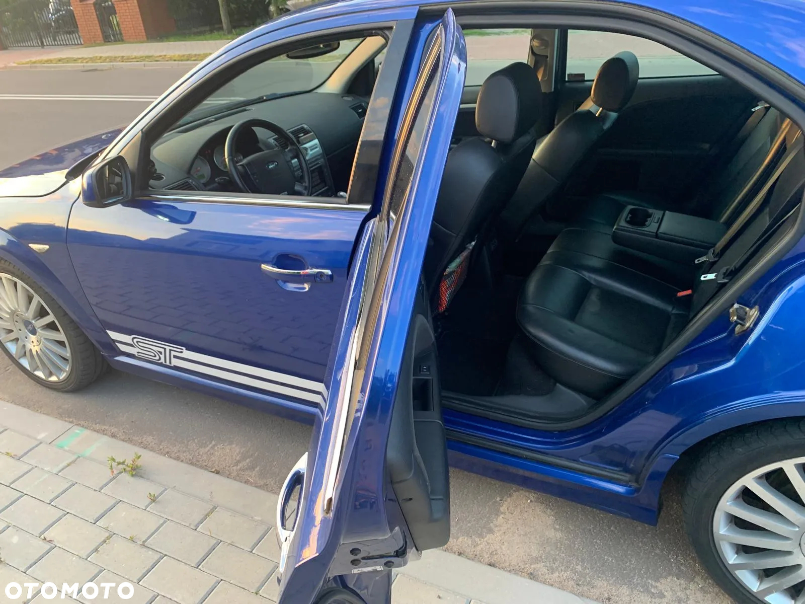 Ford Mondeo 3.0 V6 ST 220 - 17