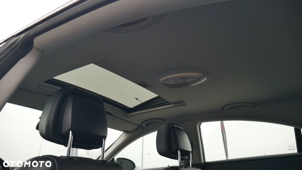 Mercedes-Benz CLS - 24