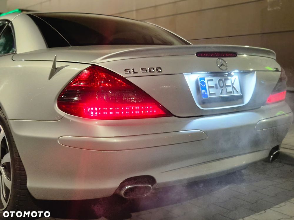 Mercedes-Benz SL - 15