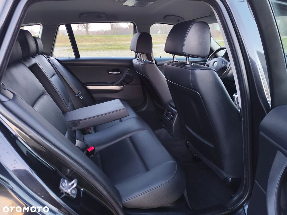 BMW Seria 3 318d - 9