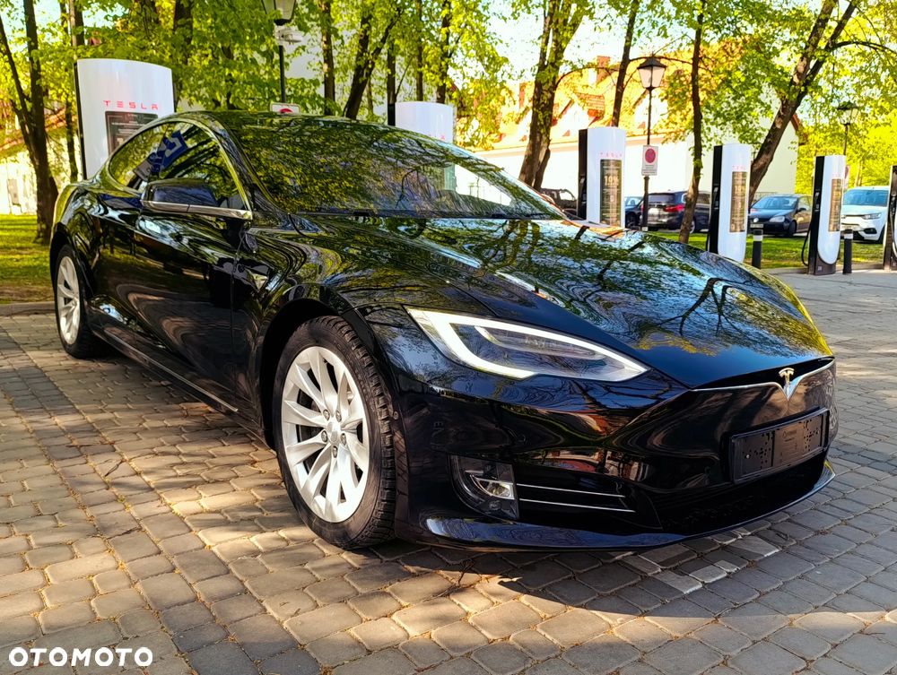 Tesla Model S Long Range Plus - 28