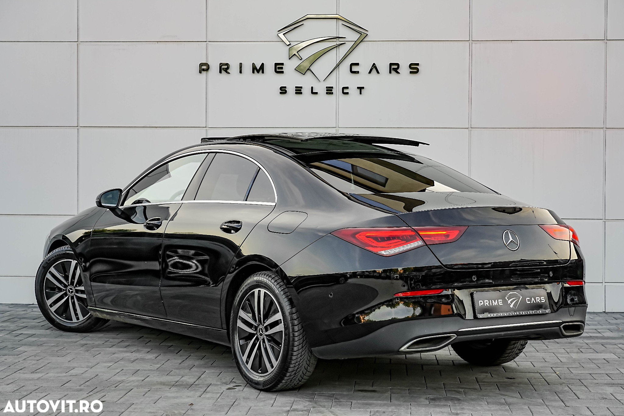 Mercedes-Benz CLA 180 7G-DCT Special Edition - 3