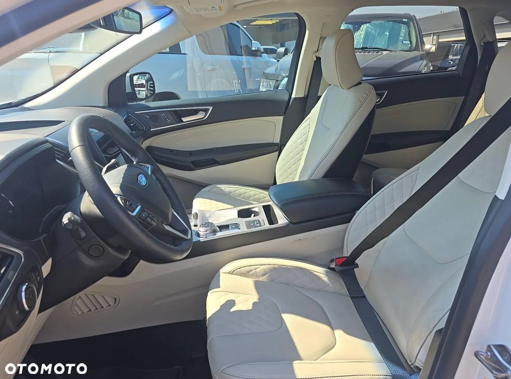 Ford Edge - 10