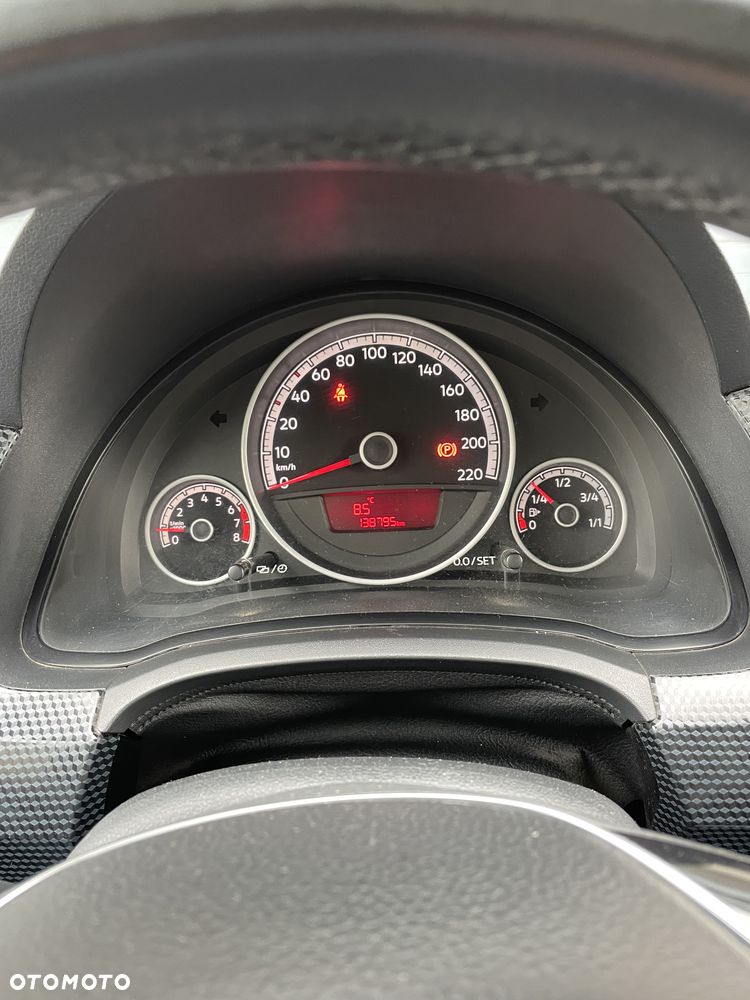 Volkswagen up! 1.0 move - 17