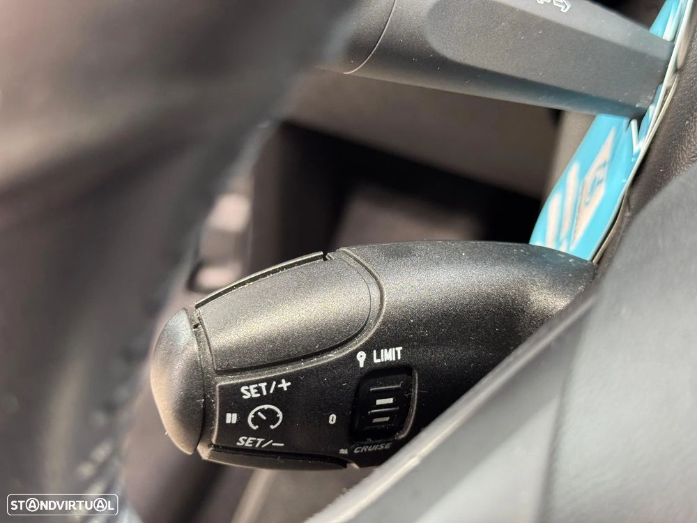 Peugeot 208 1.2 PureTech Style - 20