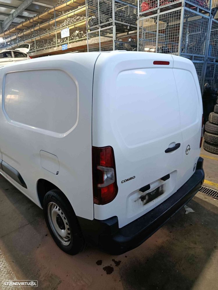Carro MOT: B16DT DV6FD CXVEL: BE45O OPEL COMBO E VAN 2019 1.6D 99CV ??? BRANCO DIESEL - 2