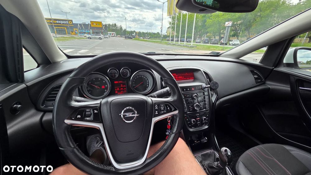 Opel Astra 1.7 CDTI ecoFLEX - 10