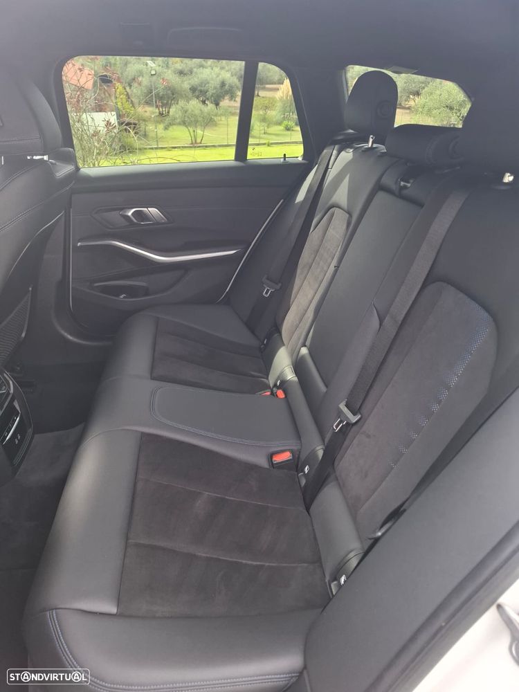 BMW 320 d Pack M Auto - 12