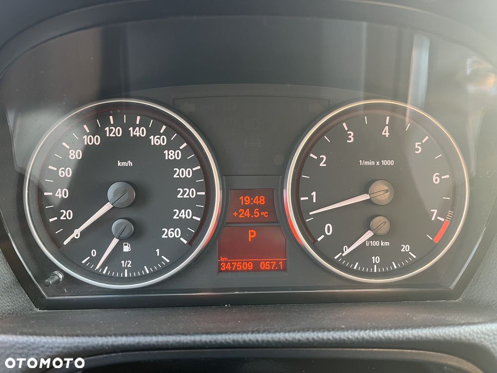 BMW Seria 3 325i - 17