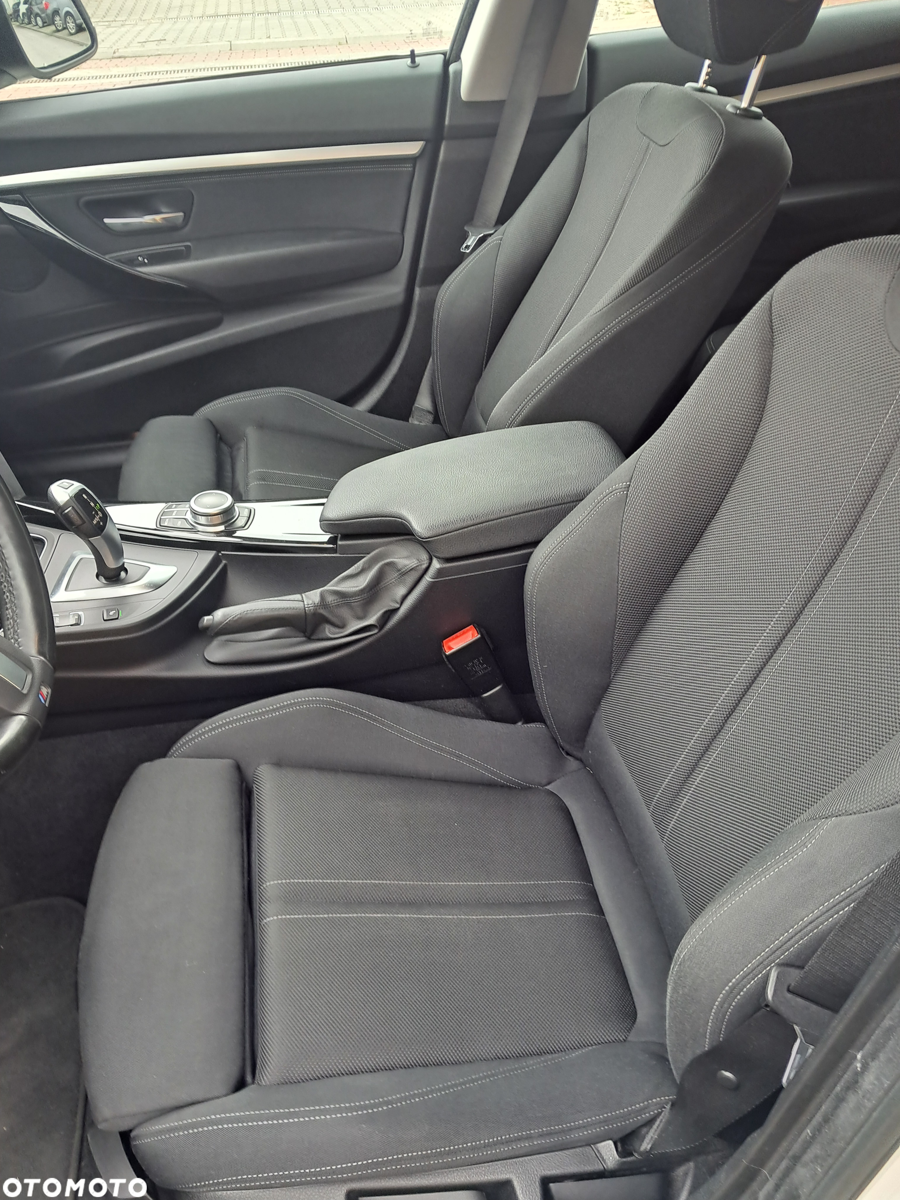 BMW Seria 3 320d Sport Line - 24