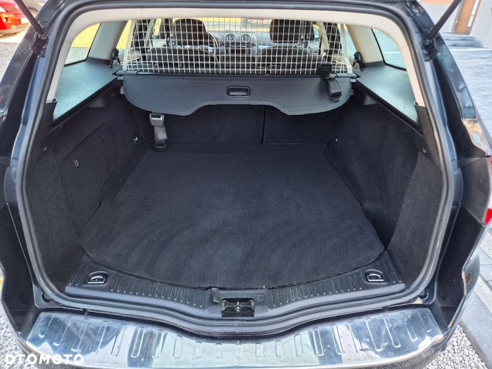 Ford Mondeo 2.0 TDCi Titanium - 19