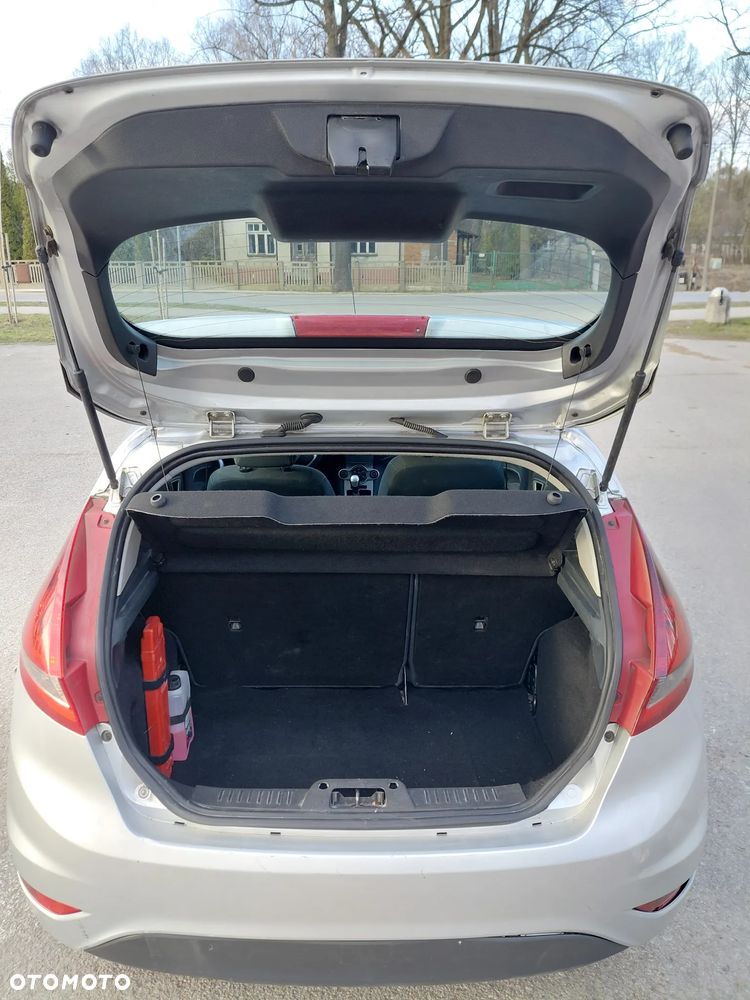 Ford Fiesta 1.6 TDCi Trend - 12