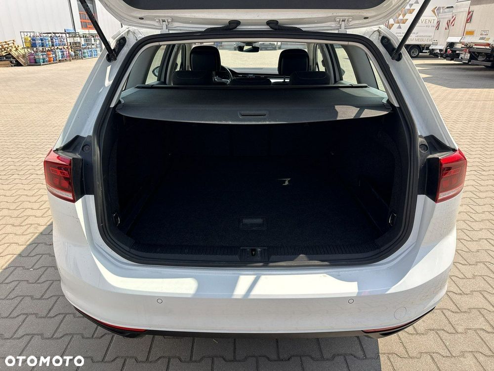 Volkswagen Passat 1.5 TSI EVO Business DSG - 16